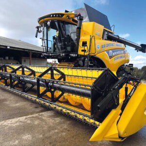 2021 NEW HOLLAND CR 8.80